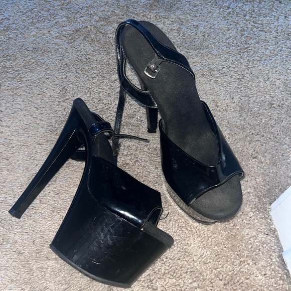 Pleaser 7’ Heels - Picture 3 of 3